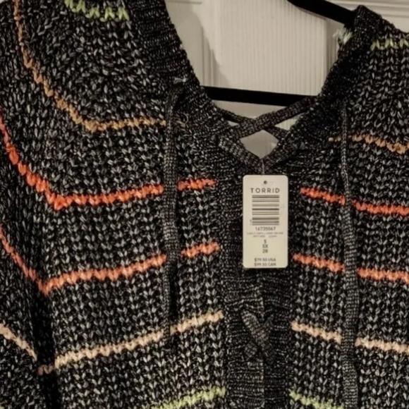 Sweater, Torrid, NWT - Picture 2 of 3